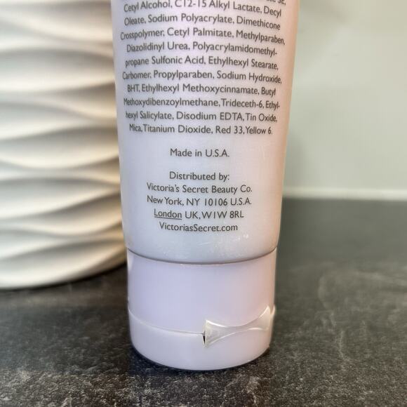 Victoria’s Secret Garden LOVE SPELL Shimmer Body Lotion‎ 5 oz, ORIGINAL - Picture 4 of 4